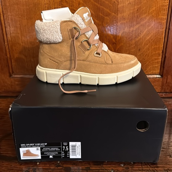 Sorel Explorer III waterproof insulated lace up boots - Picture 7 of 9